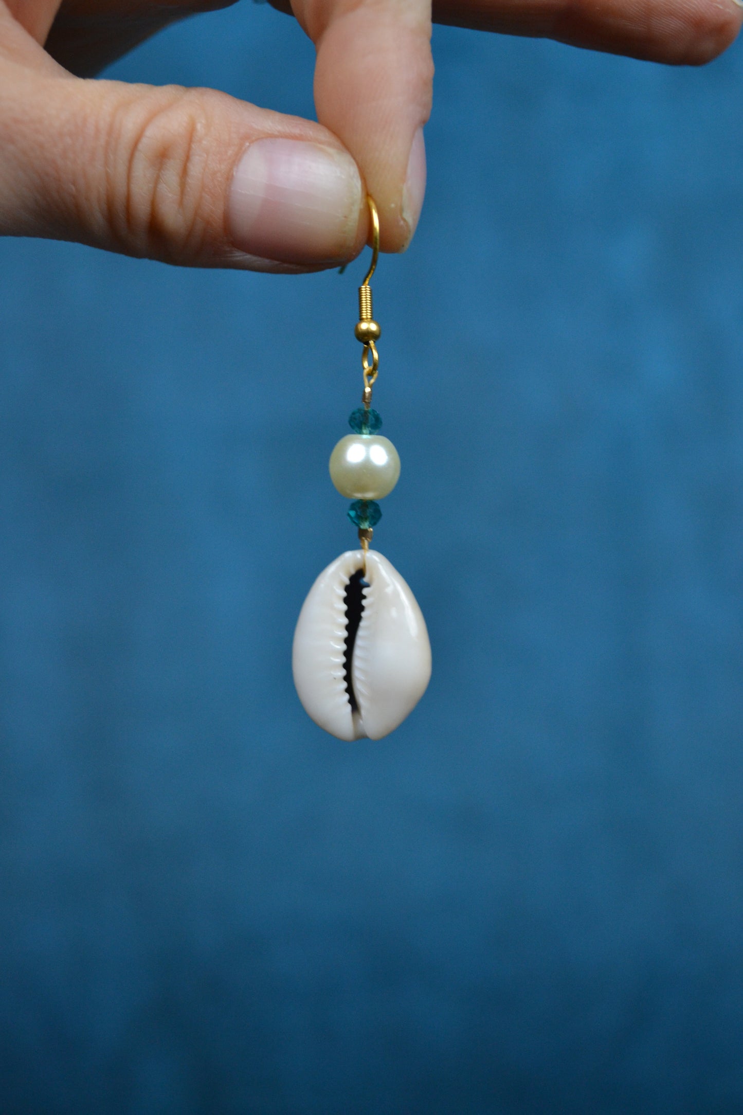 Kauri Earrings blue