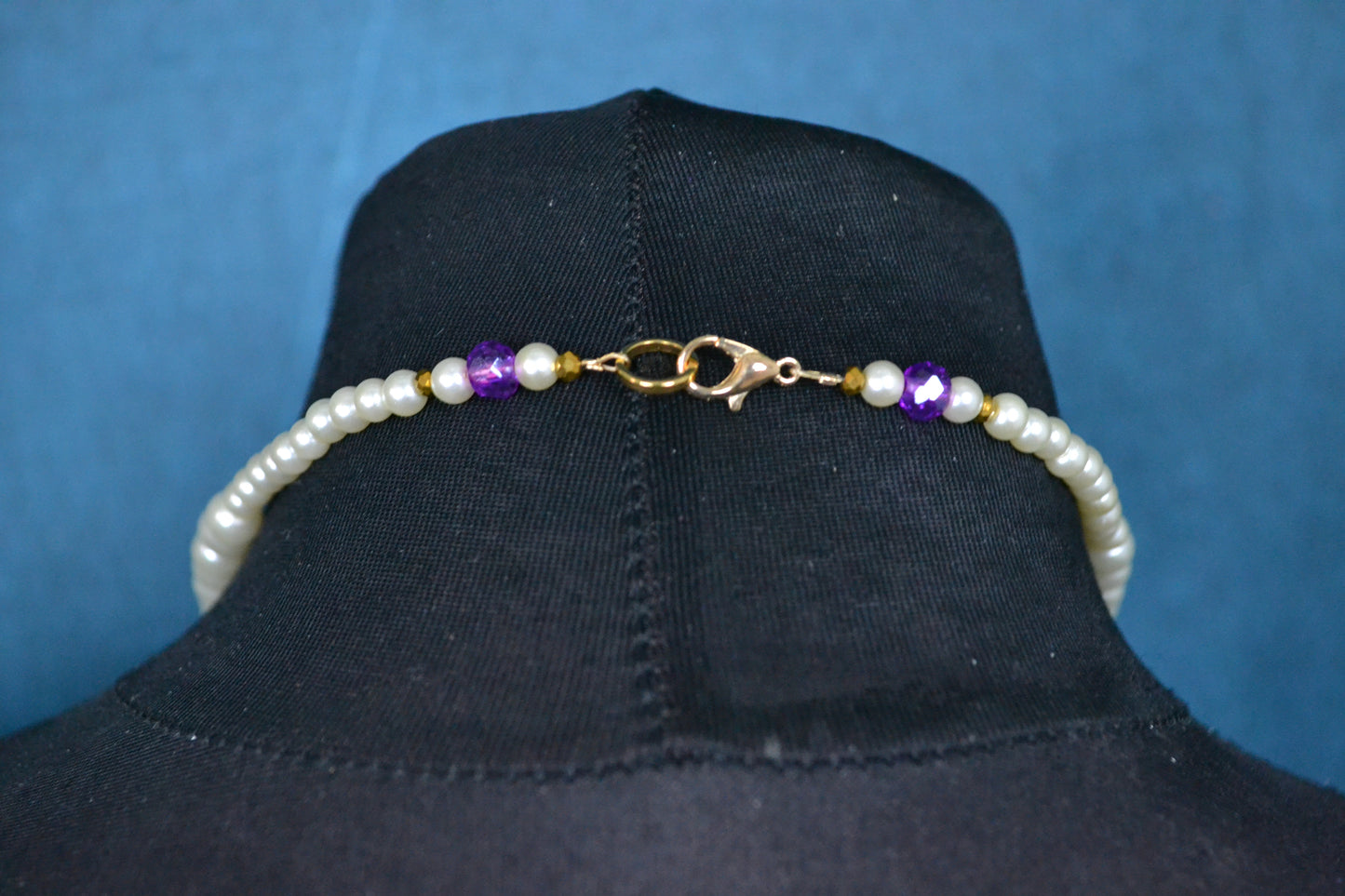 Shark tooth Pearl necklace purple