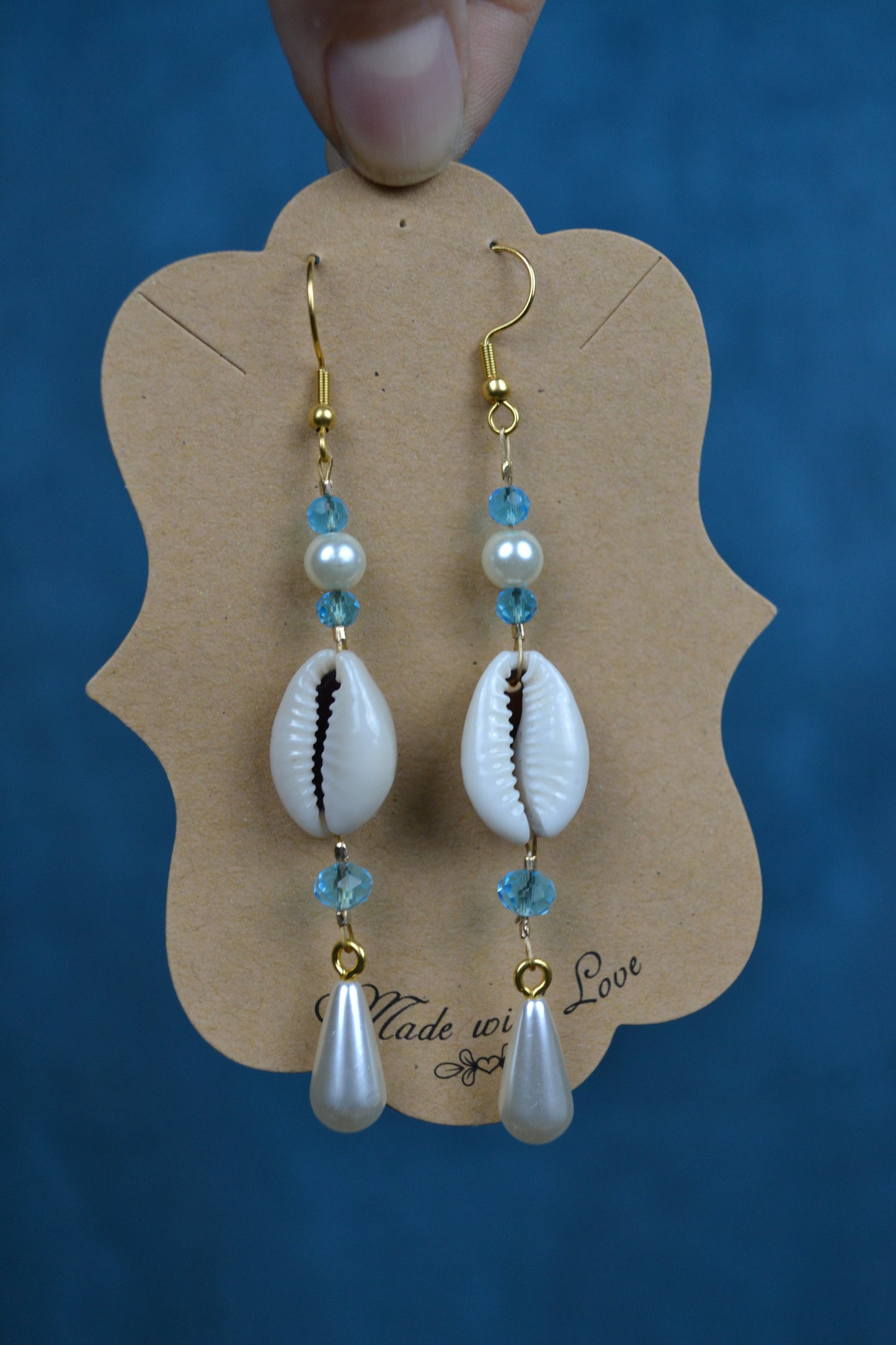 Long Kauri Earrings light blue